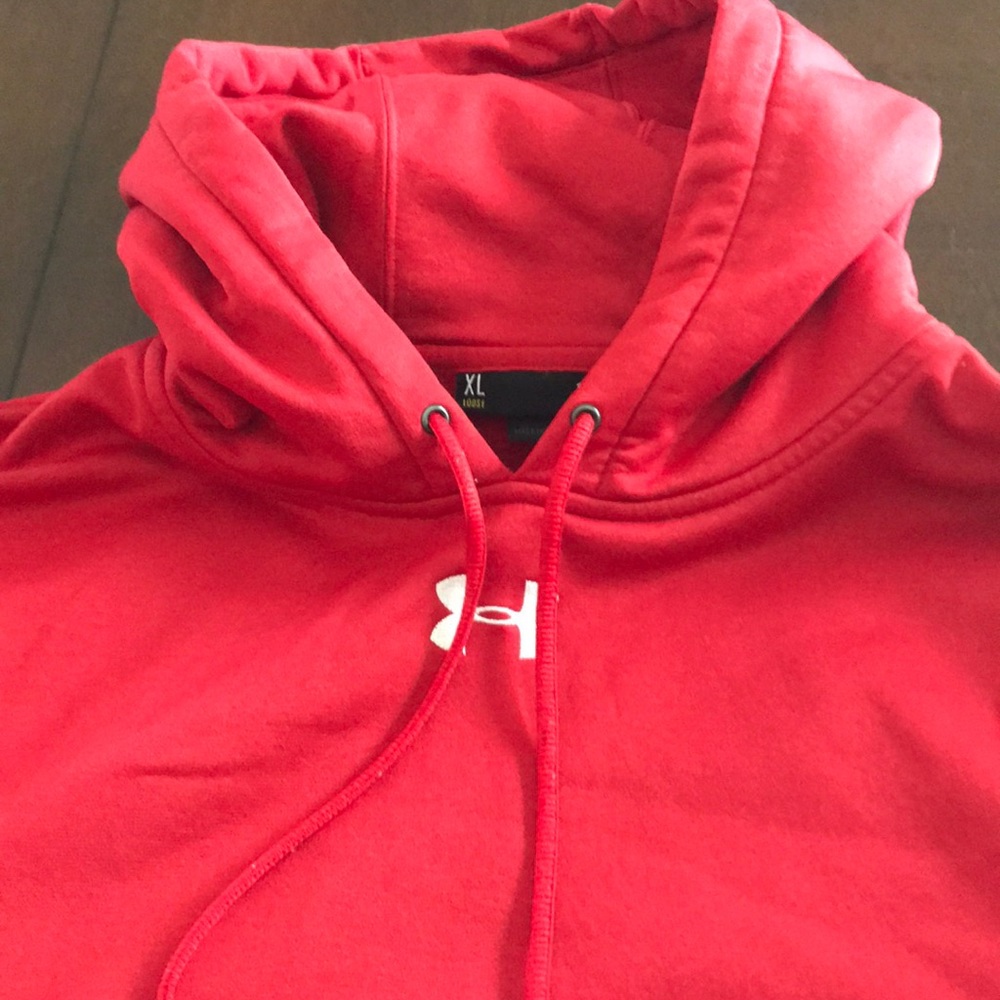 MENS XL LOOSE RED UNDER ARMOUR HOODIE